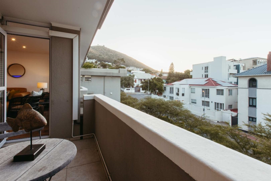 2 Bedroom Property for Sale in Green Point Western Cape